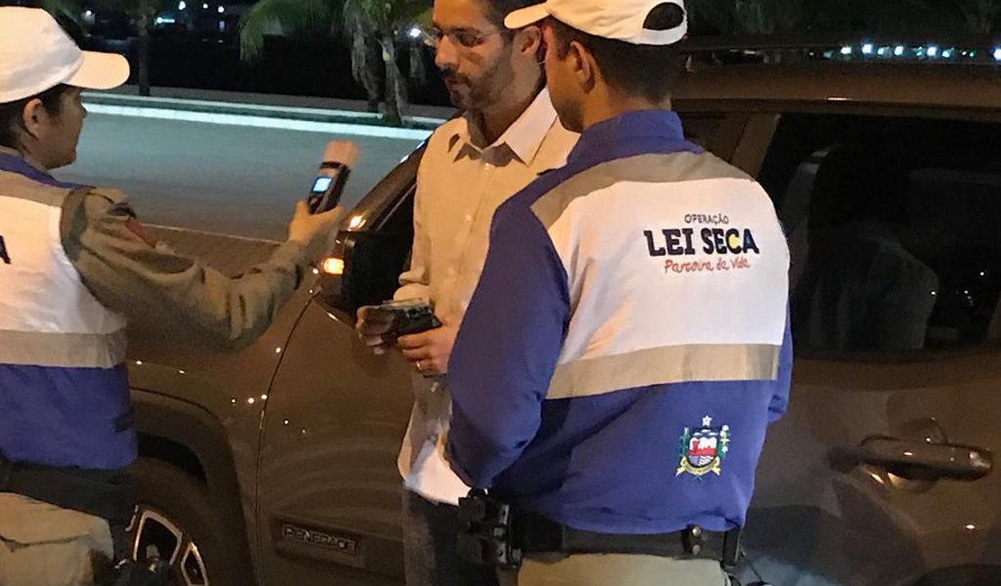 Operações da Lei Seca flagram nove inabilitados e apreendem quatro CNH's