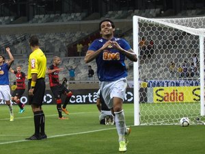 Artilheiro do Brasileirão, Ricardo Goulart é o líder da Bola de Ouro