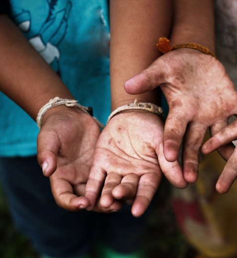 Infâncias interrompidas: marcas do trabalho infantil persistem para sempre