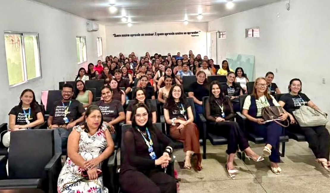 Limoeiro de Anadia fortalece cuidado nas escolas com formação sobre alimentação
