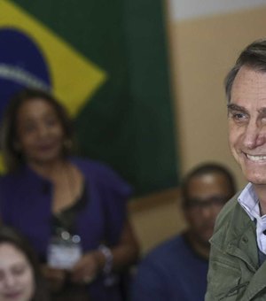 Bolsonaro segue passos de Trump e adota rede social para discursar