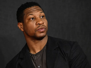 Jonathan Majors é declarado culpado de acusações de assédio e agressão