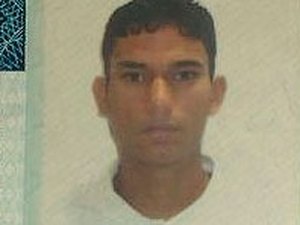 Falso taxista é preso por roubar passageiros utilizando arma de fogo