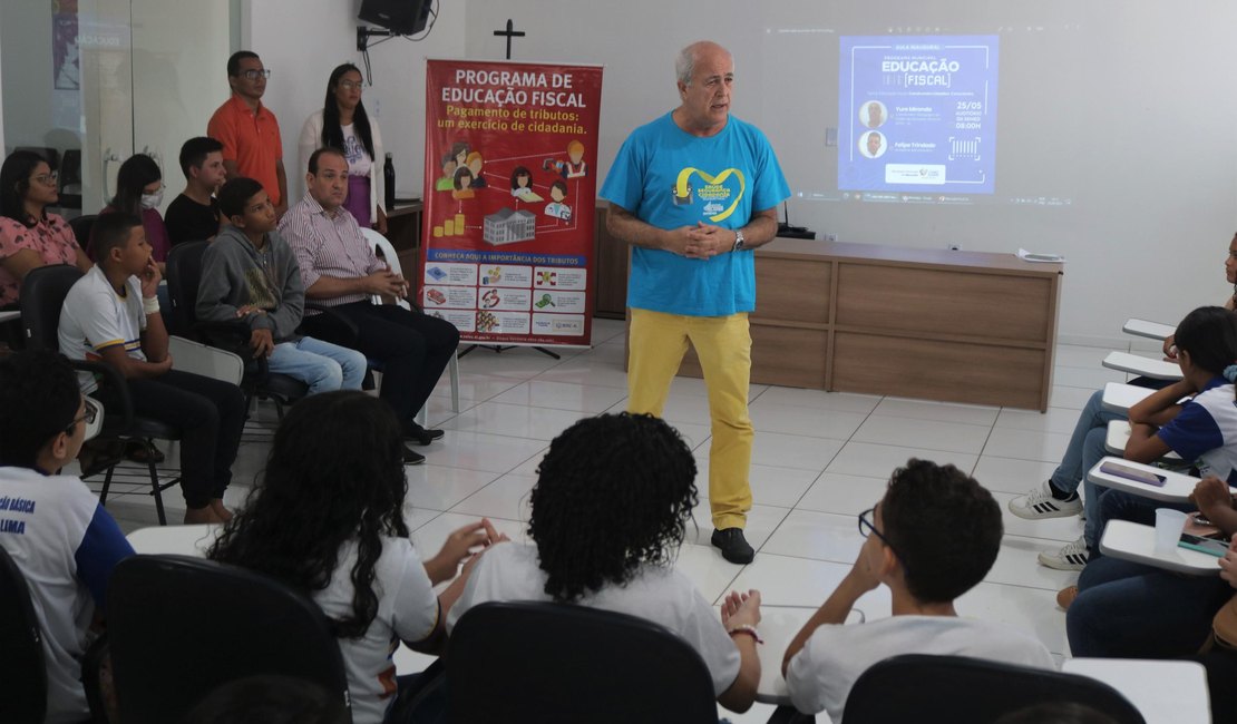 Alunos participam da aula inaugural sobre projeto de Educação Fiscal em Campo Alegre