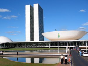 101 candidatos vão disputar as nove vagas na Câmara Federal por AL; Veja nomes