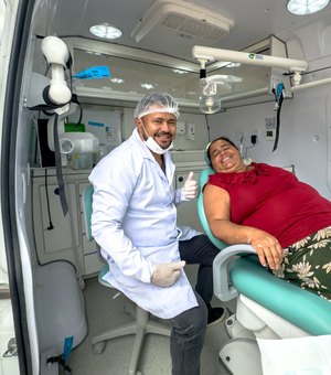 Prefeitura entrega unidade odontológica móvel para comunidades carentes em Girau do Ponciano