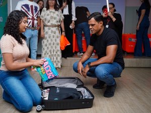 Maceió envia 50 estudantes da rede municipal para intercâmbio na Inglaterra