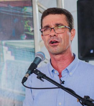 Prefeito de Pariconha é denunciado por contrato de R$ 400 mil sem licitação