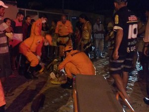 Colisão envolvendo moto e bicicleta deixa condutores feridos