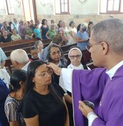 Católicos lotam igrejas de Palmeira dos Índios para celebrar inicio da Quaresma