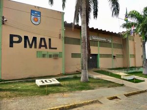 Homem é preso após agredir e ameaçar de morte mãe e irmã em Palmeira dos Índios