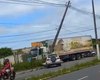 [VÍDEO] Carro bate em poste de energia na Avenida Galba Novaes de Castro no bairro Petrópolis