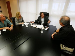 TJ discute parceria com a Diteal para revitalizar e levar arte à Praça Deodoro