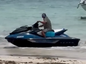 Criança quase é atingida por moto aquática na Praia Barra Grande, em Maragogi