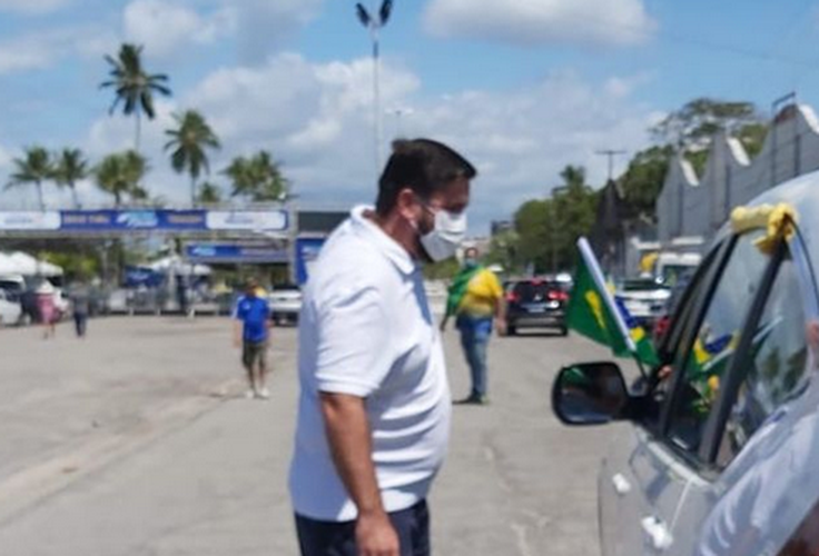 Acusado de prejudicar ponto de vacinação em Maceió, vereador é chamado de genocida