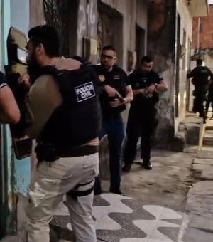 Operação em Maceió mira grupo suspeito de marcar encontros para assaltar e extorquir garotas de programa