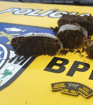 Homens fogem após avistar policiais e abandonam sacola com 1kg de maconha