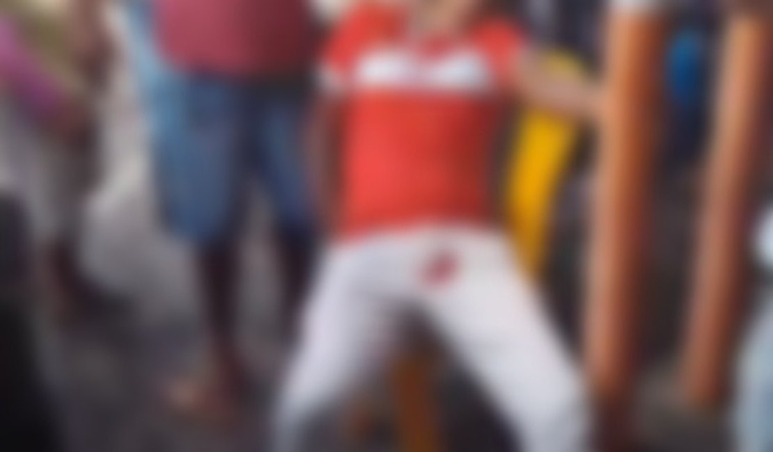 Homem é baleado em tentativa de homicídio na feirinha do Santa Luzia, em Penedo