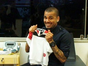 São Paulo acerta a contratação de Daniel Alves