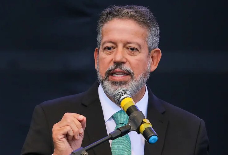 Cenário embaralhado pode fazer Lira desistir do Senado e apostar no TCU em 2026