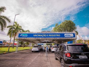 Maceió inicia vacinação em pessoas com 45 e 44 anos neste sábado (26)