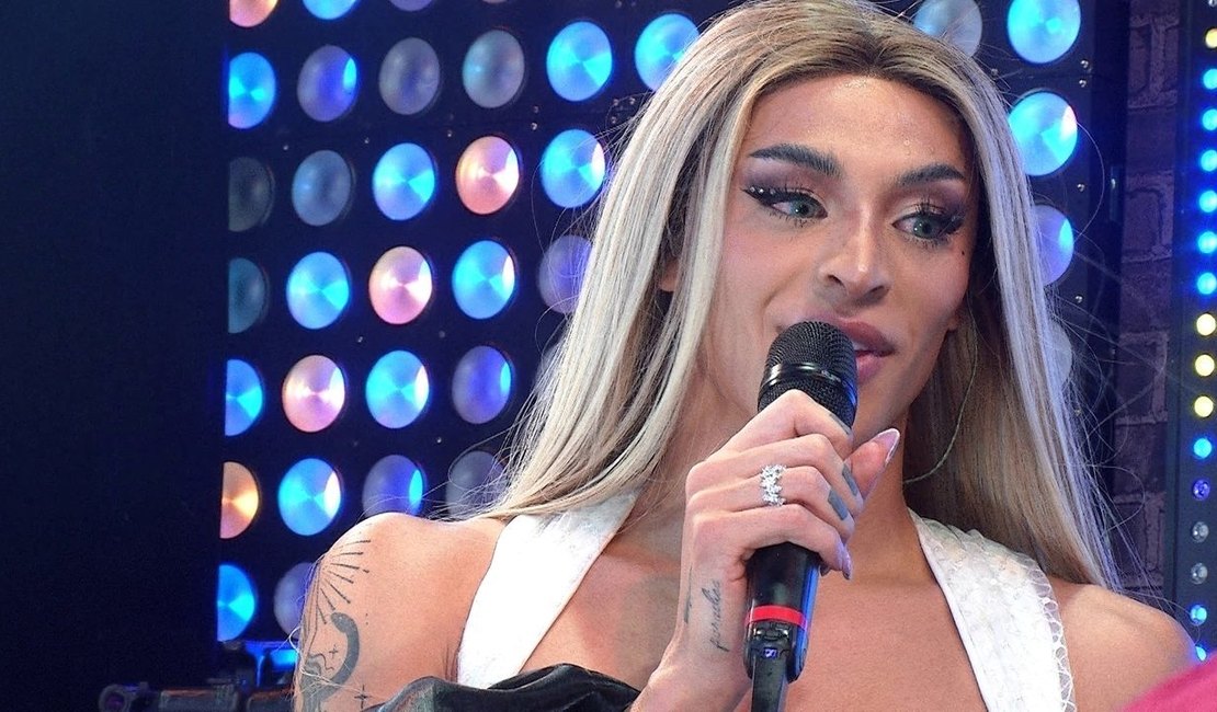 Na festa do ‘BBB21’, Pabllo Vittar revela que está noiva: ‘Vou casar em breve’