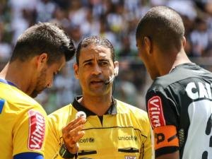 Trio de arbitragem mineiro comandará ASA e Paraná pela Copa do Brasil