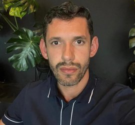 MP eleitoral pede cassação do prefeito de Olivença, por trocar água por voto em 2024