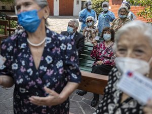 Mundo ultrapassa 400 milhões de doses de vacinas aplicadas