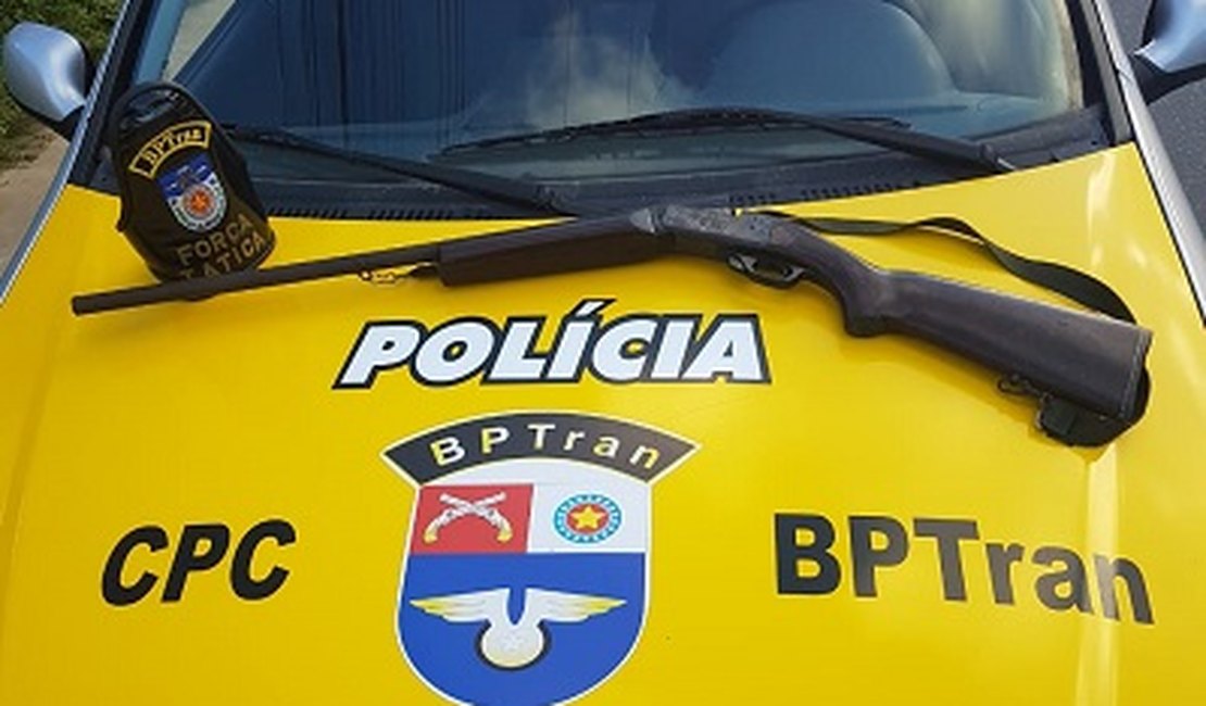 Idoso de 79 anos é preso com armas de grosso calibre em Maceió 