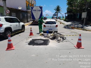 Tampas de poços de esgotos começam a ser recolocadas em Maragogi
