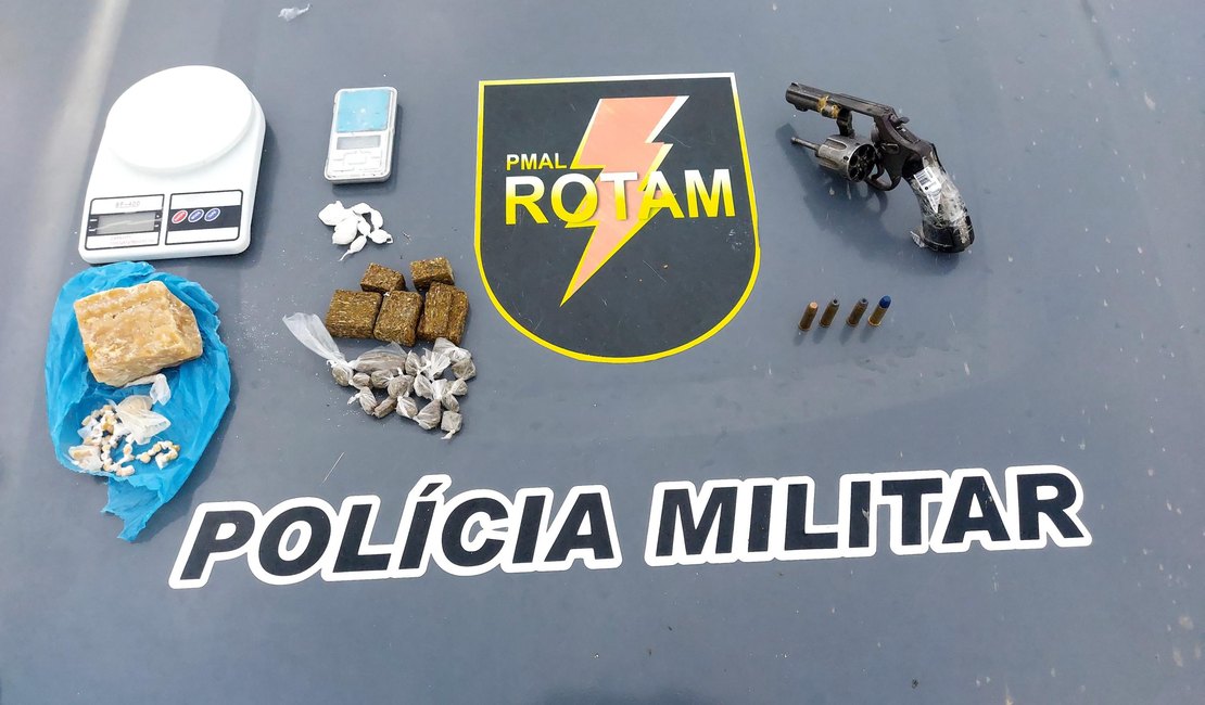 PM apreende drogas, arma e prende suspeito durante operação em Rio Largo