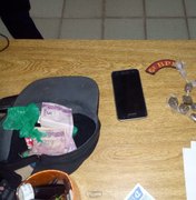 Jovem é flagrado e detido com drogas em Matriz de Camaragibe