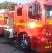Corpo de Bombeiros é acionado para combater incêndio em dois bairros de Maceió