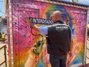 Prefeitura de Maceió interdita parque de diversão irregular na parte alta da capital