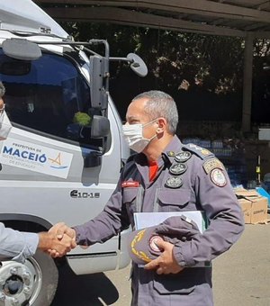 Defesa Civil Maceió envia donativos para os municípios baianos