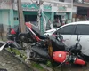 Carro colide contra poste e quatro motocicletas na BR-104 em Rio Largo