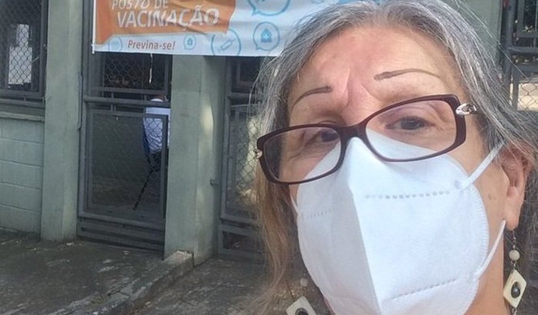 Após internação, Laerte é vacinada contra a covid-19