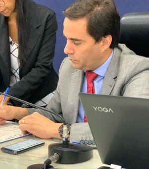 Vereadores repercutem saída de Kelmann Vieira em sessão na Câmara de Maceió