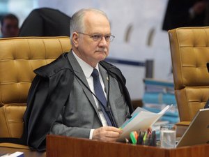 Fachin nega pedido da defesa de Lula para suspender inelegibilidade