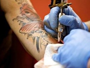 Tatuadores se reúnem com Prefeitura de Maceió