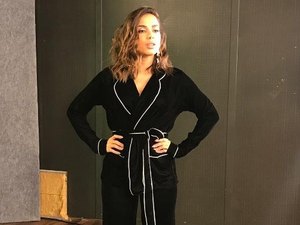 Anitta rebate publicação de vereador que a chamou de 'vagabunda de quinta'