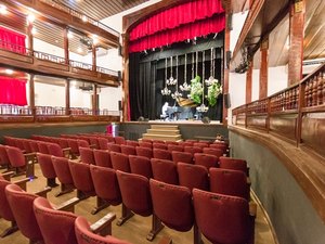 Reabertura do primeiro teatro de Alagoas impulsiona turismo