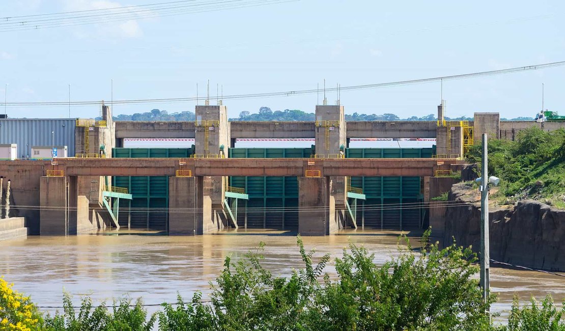 Quarta maior do Brasil, hidrelétrica Santo Antônio vê risco de paralisação total