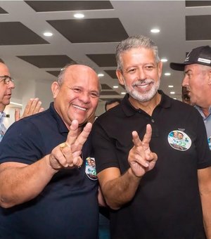 Prefeito Jadson Lessa declara apoio a Flávio Bolsonaro e Alfredo Gaspar