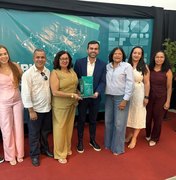 Matriz de Camaragibe recebe Prêmio Município Alfabetizador 2025
