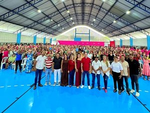 Prefeita Marcela Gomes promove grande show de prêmios para comemorar o Dia das Mães em Novo Lino