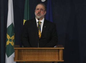 Aras diz estar preocupado com 'consequências' do julgamento sobre dados do Coaf