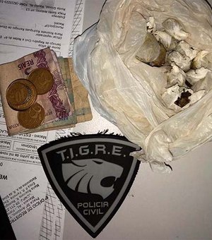 Policia Civil apreende adolescente com maconha e crack no Santos Dumont