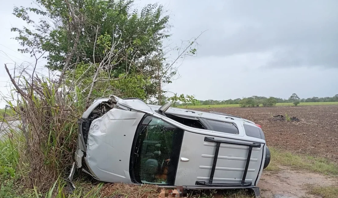 Homem morre em capotamento na Avenida Cachoeira do Meirim